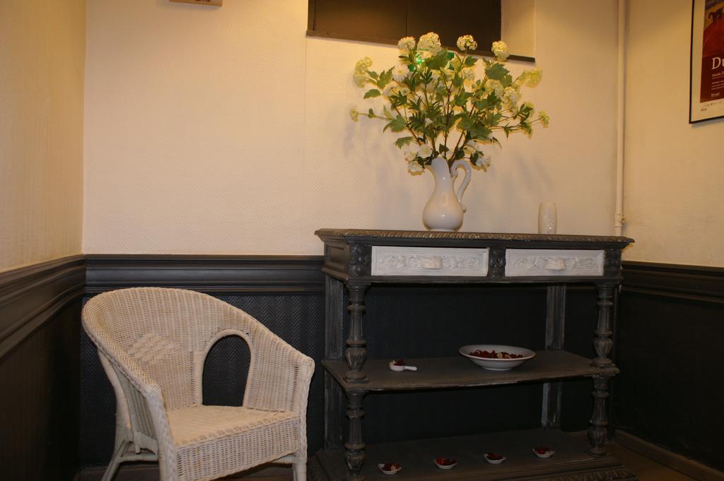 Hotel Le 5 Martigues Buitenkant foto
