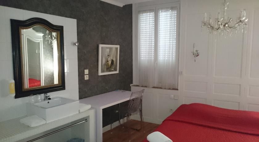 Hotel Le 5 Martigues Buitenkant foto